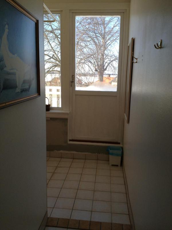Twin Room with Shared Bathroom image 4