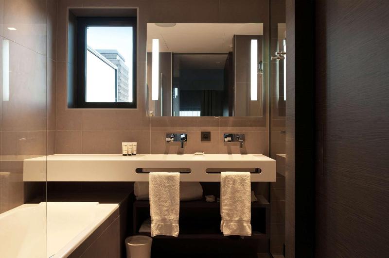 King Suite with Sofa Bed image 3