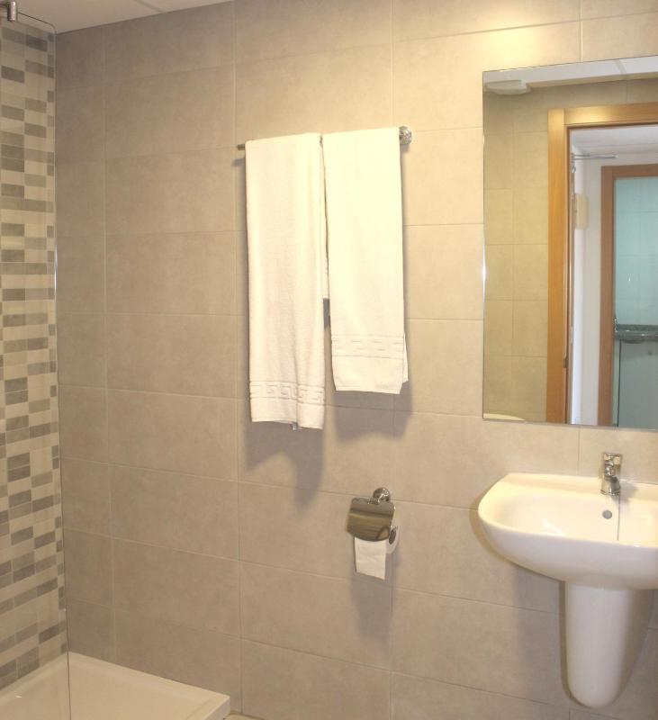 Apartamentos Vistamar - image 2