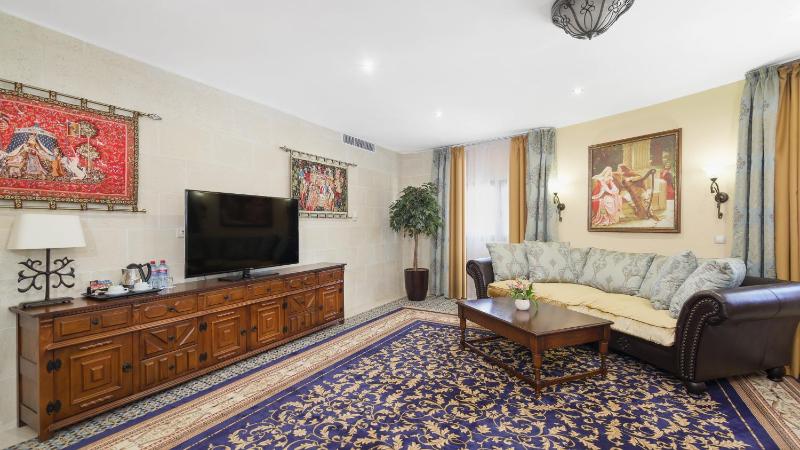 King's Suite SPA included image 2