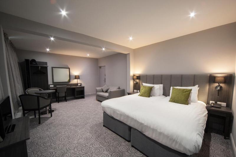 Deluxe Double Room image 1