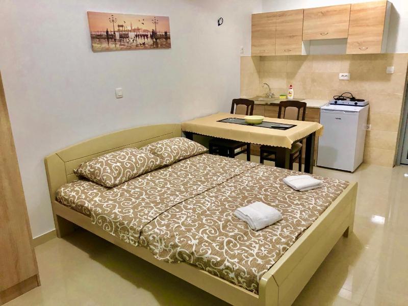 Apartmani Maja - image 16