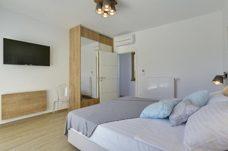 Four-Bedroom Holiday Home image 1