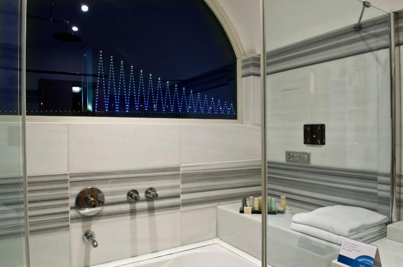 Suite with Terrace and Bosphorus View image 3
