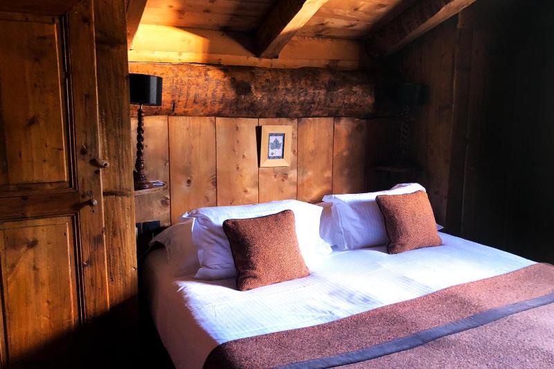 Classic Single Room image 4