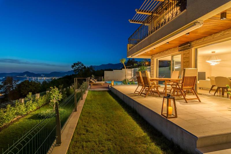 Villa with Private Pool image 1