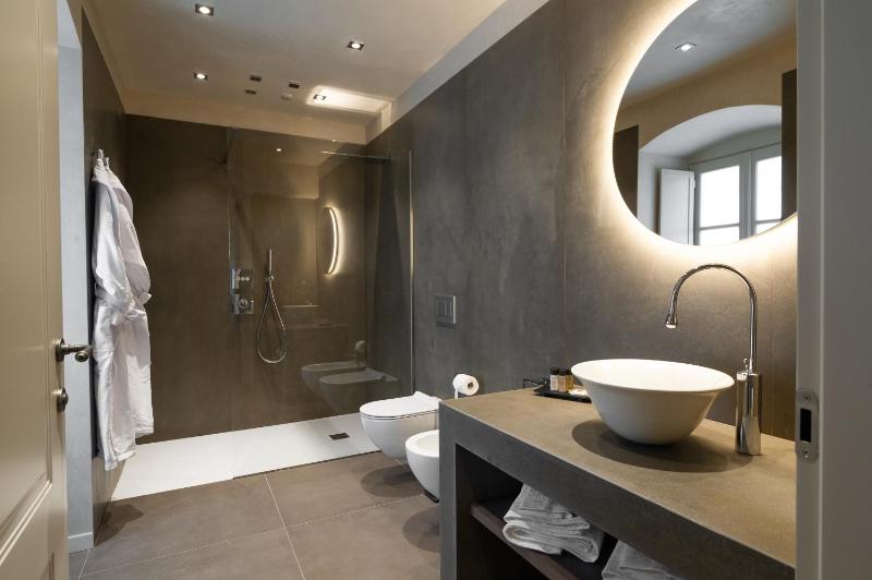Suite image 3