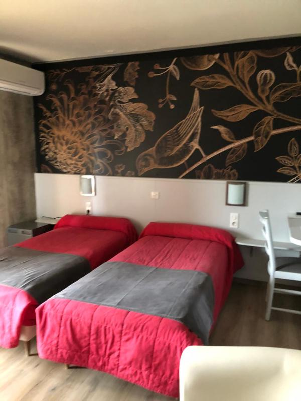 Standard Double or Twin Room with Garden View image 2