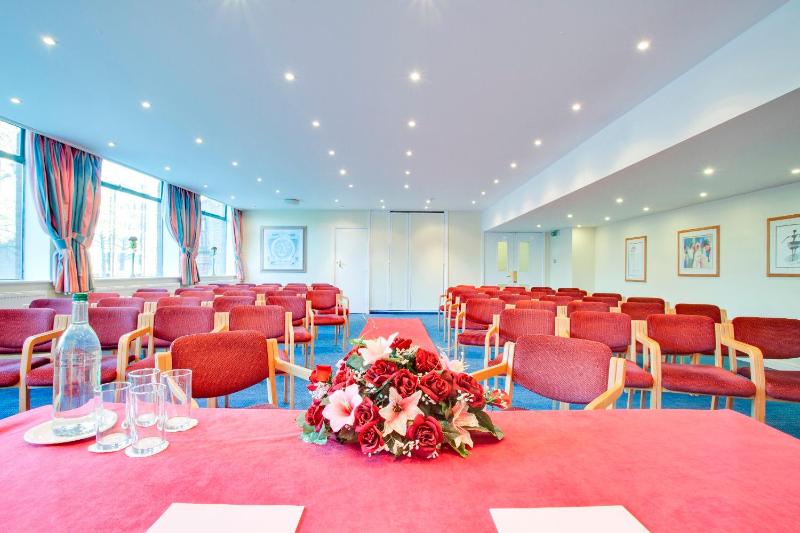 Best Western Plough and Harrow Hotel - image 32