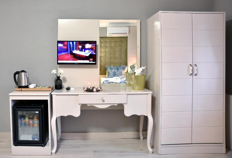 Single Room image 2