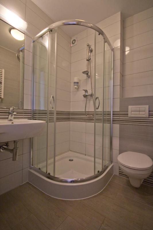 Standard Double or Twin Room image 4