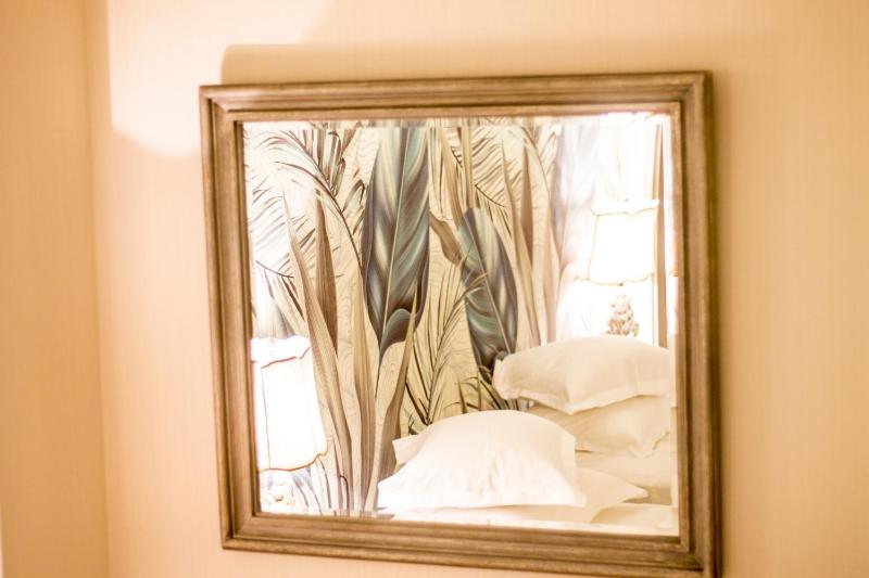 Executive King Room image 2