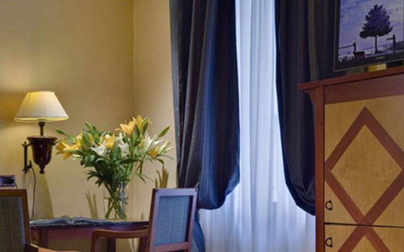 Quadruple Room image 3