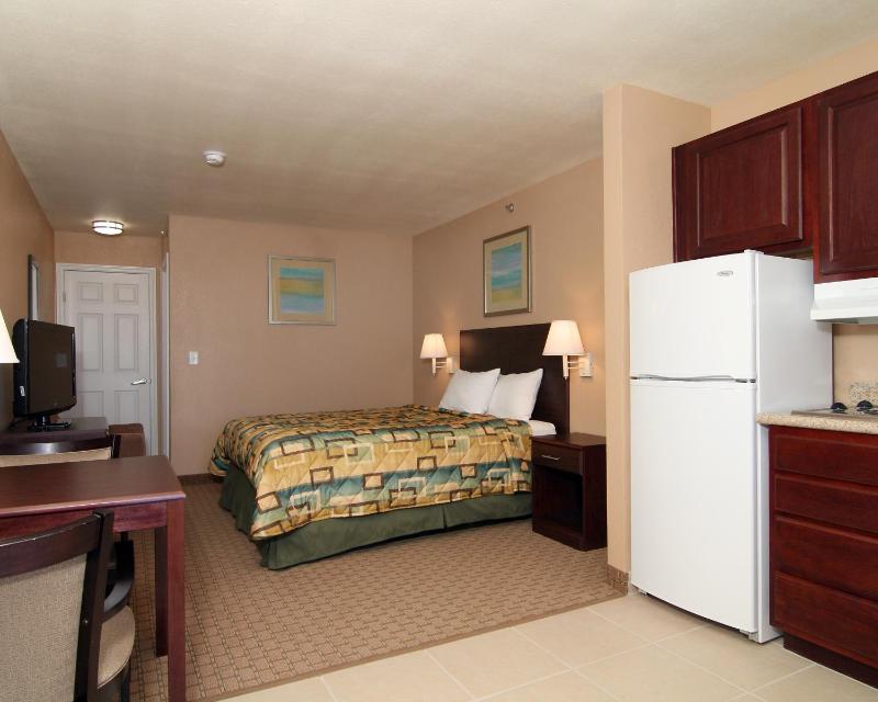 Double Room - Non-Smoking  image 2