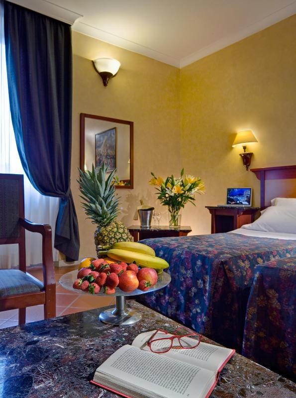 Triple Room image 3