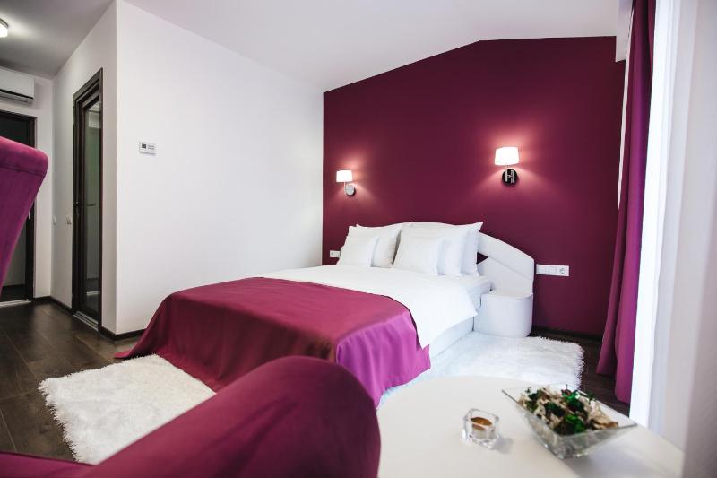 Matrimonial Room image 4