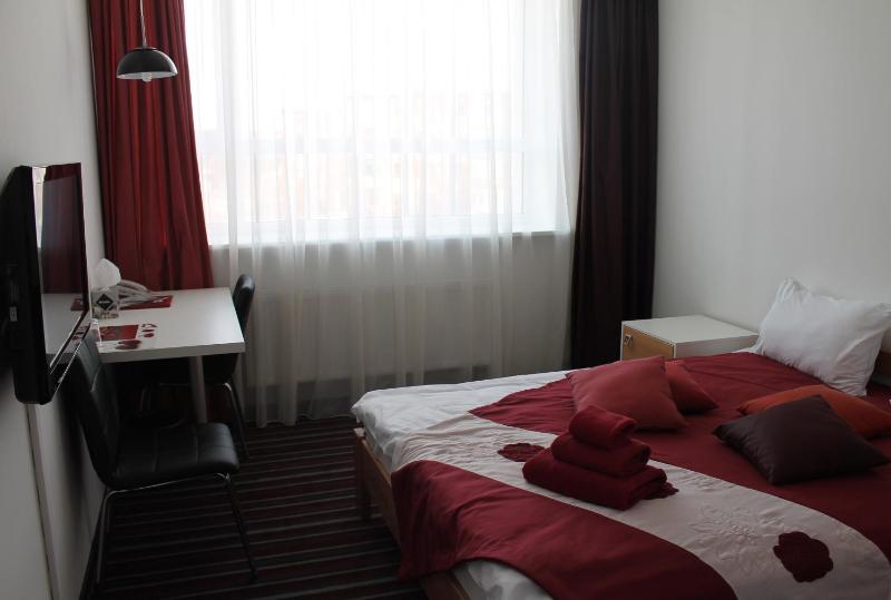Standard Double Room image 2