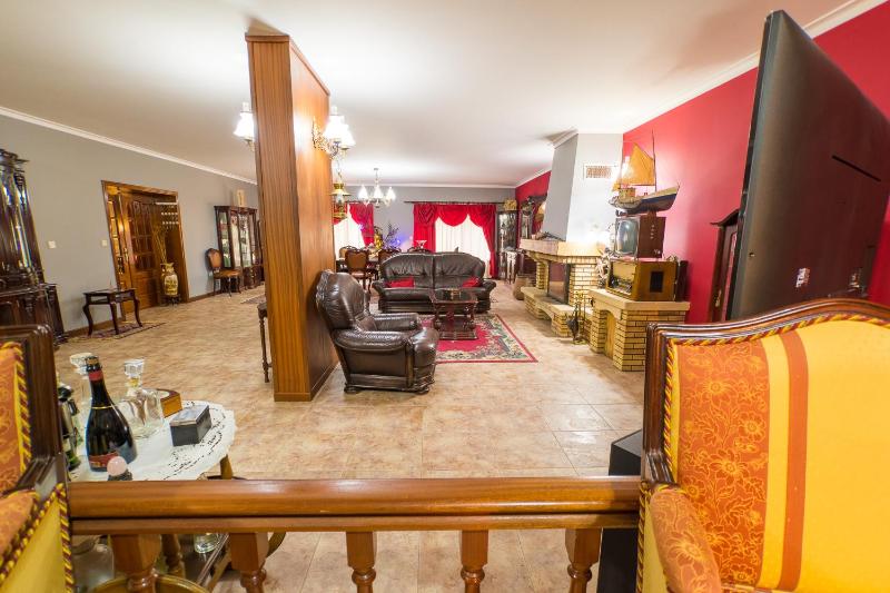Quadruple Room with Private Bathroom image 4