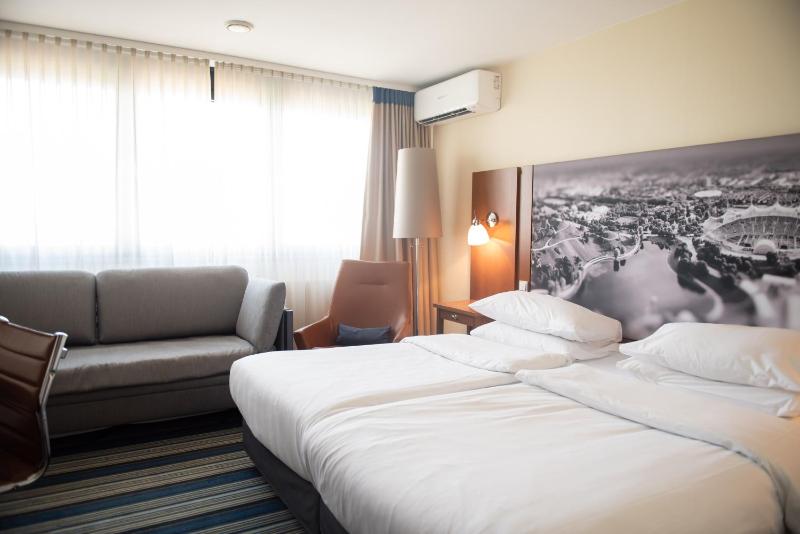 Quadruple Room image 4
