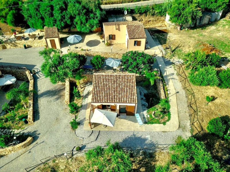 Bungalow image 1