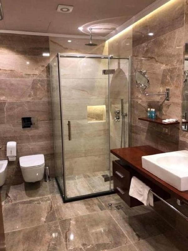 Triple Room with Balcony image 2