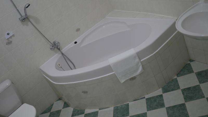 Deluxe Quadruple Room image 2