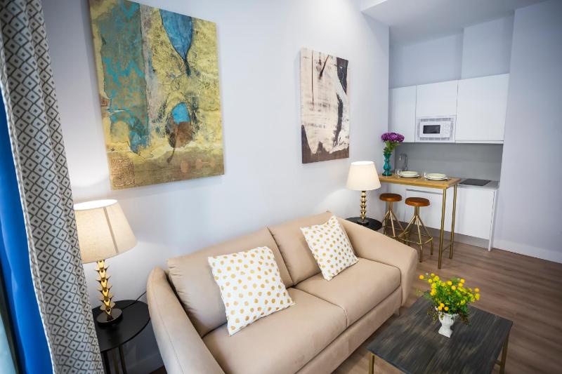 Superior Apartment image 2