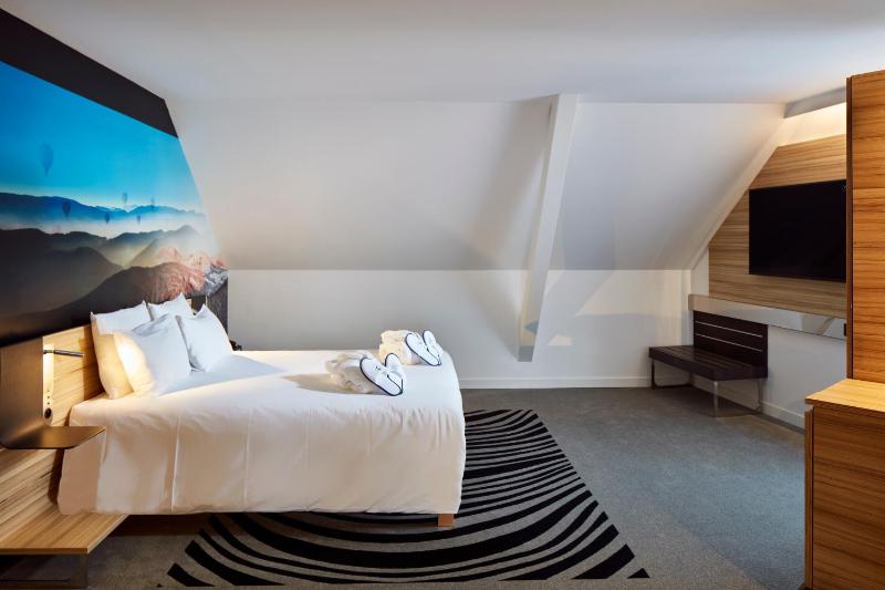 Executive Queen Suite image 3