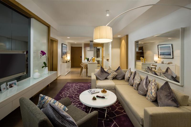 Sea View 2 Bedroom Apartment with Balcony image 1