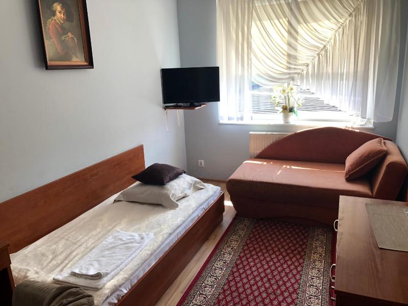 Standard Single Room with Shower image 1