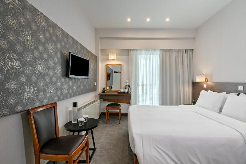 Standard Room image 2