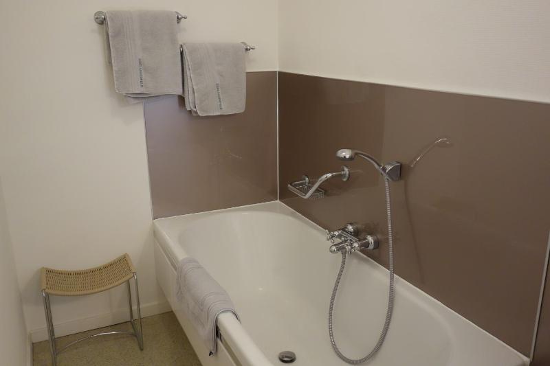 Standard Double or Twin Room image 3