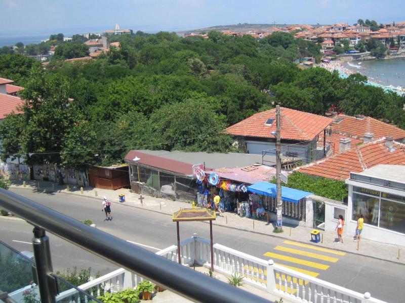 Guest House Fanari - image 13