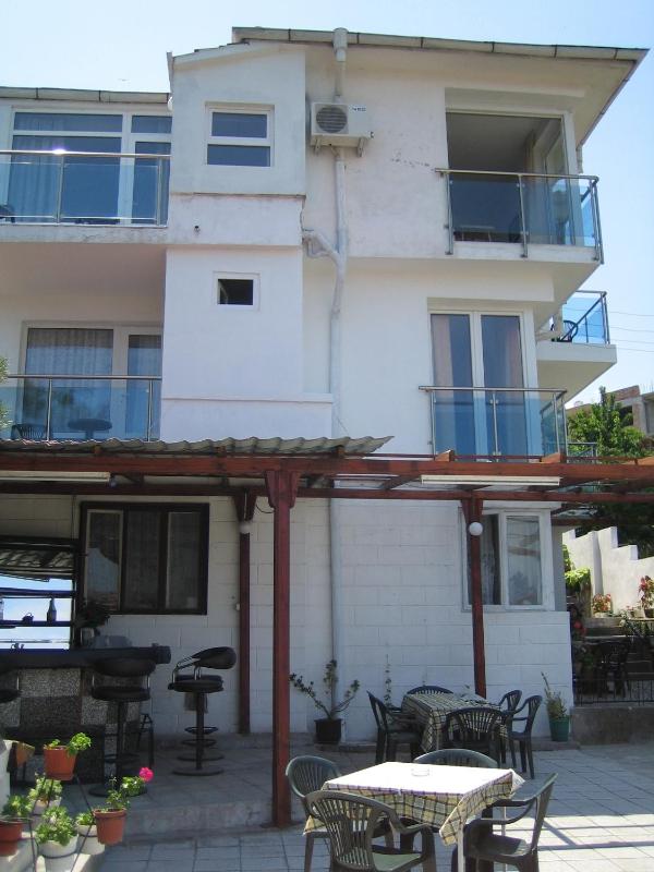 Guest House Fanari - image 22