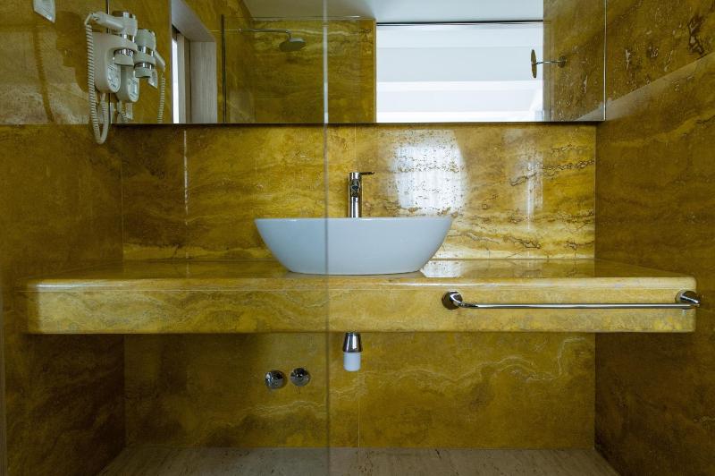 Presidential Suite image 3
