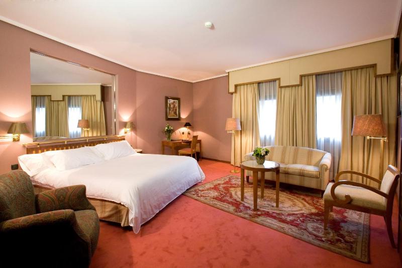 Suite image 3