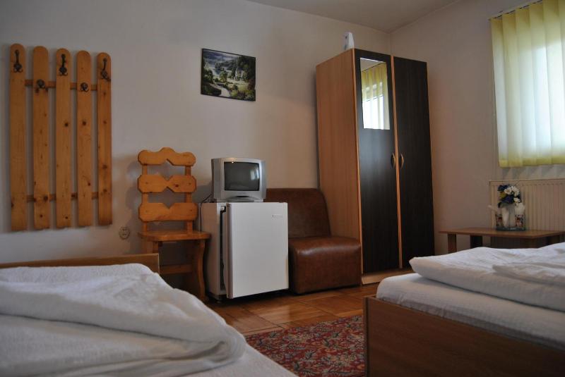 Triple Room image 3