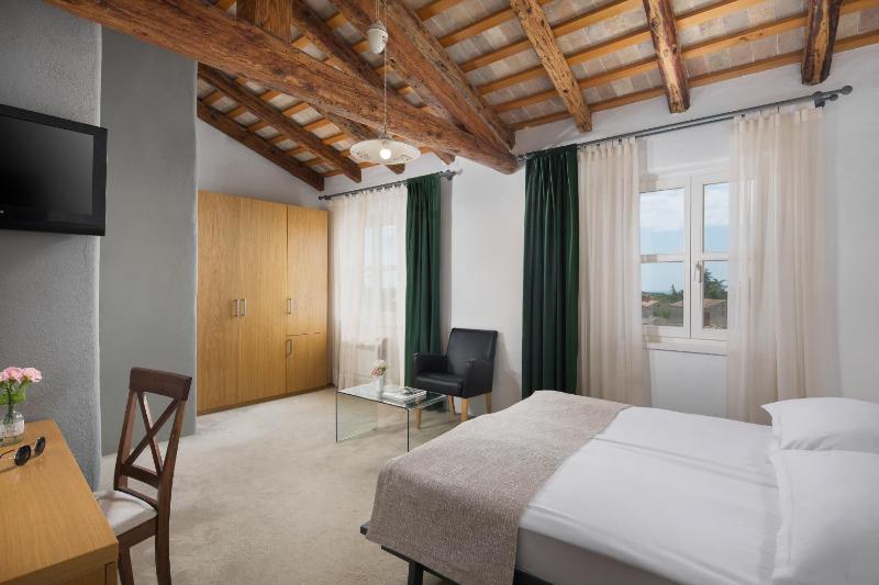 Suite image 3