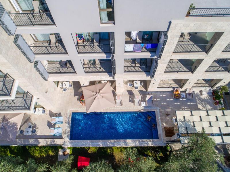 Superior Triple Room with Balcony image 1