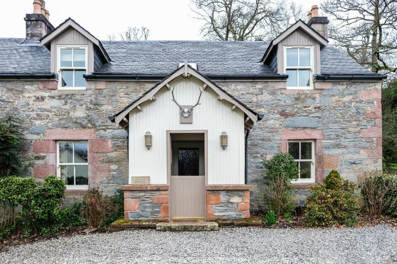 Three-Bedroom Cottage - Millers Cottage image 2