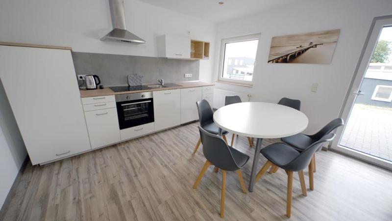 Apartment with Terrace image 4