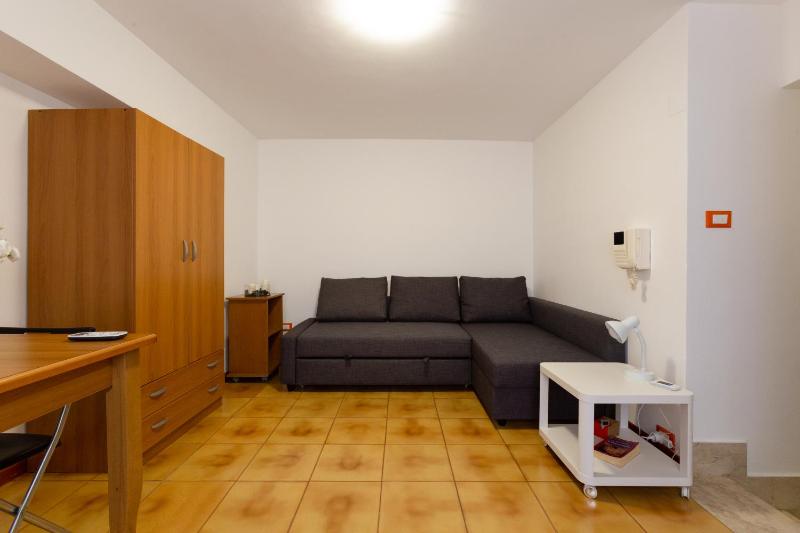 GuestHost - Palermo Functional Studio - image 18