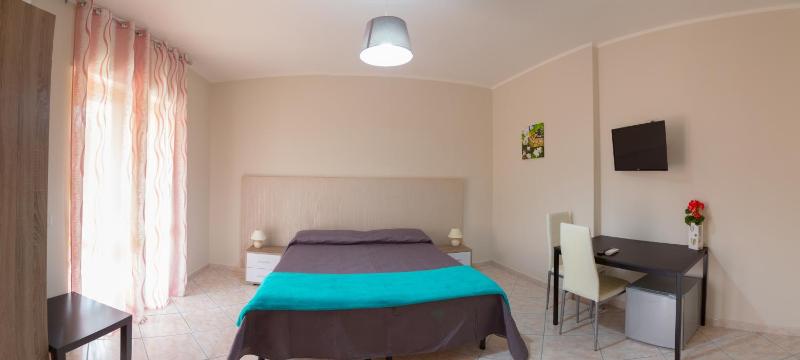 Double or Twin Room with Private Bathroom image 1