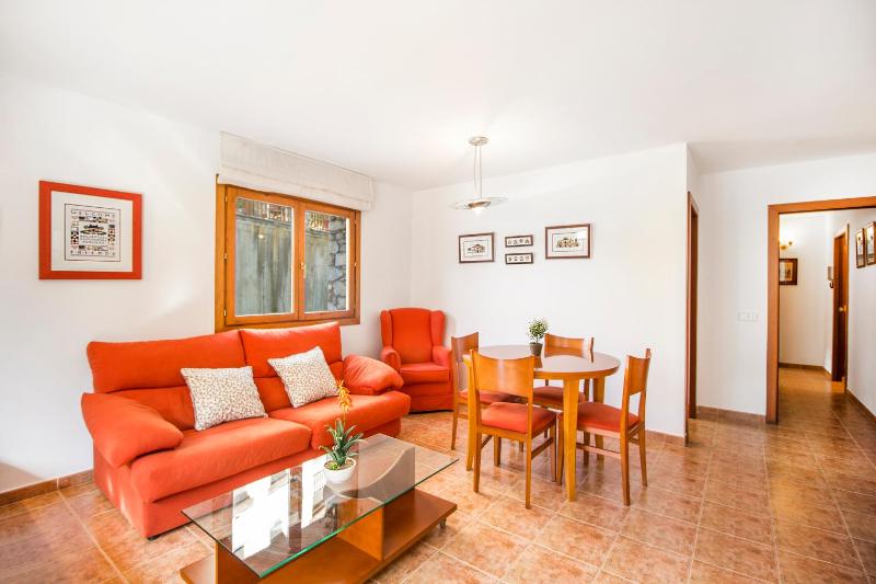 Two-Bedroom Apartment with Balcony image 3