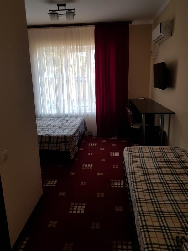 Standard Triple Room image 1