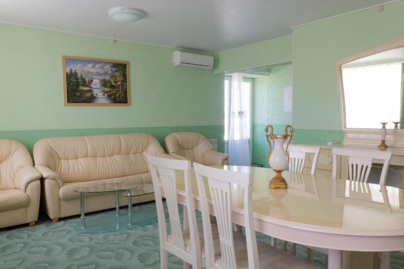 Suite image 2