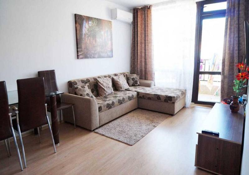 Dom-El Real Apartments in Raduga Complex - image 24