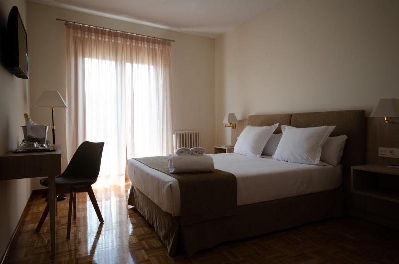 Double or Twin Room image 2