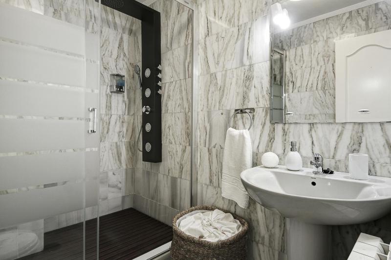 Standard Two-Bedroom Apartment image 3