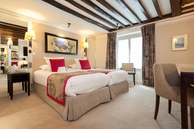 Standard Twin Room image 2